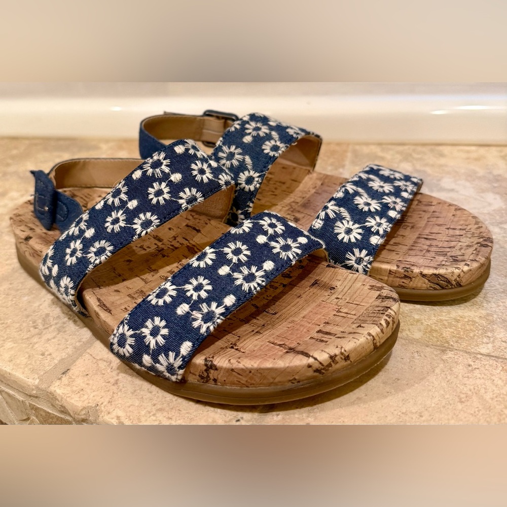 Life Stride Floral Cork Sandals